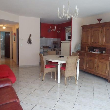 Le Moulin Des Pres Avec Terrasse Apartamento Vesoul Quarto foto